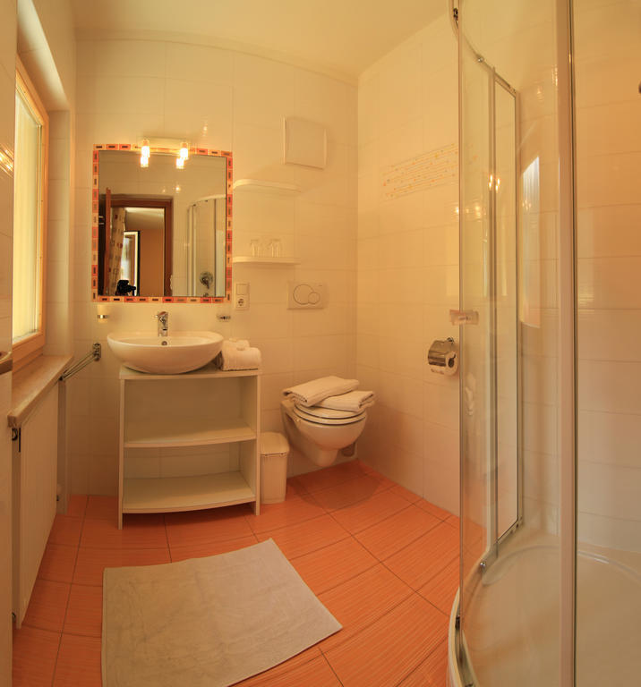 Haus Mairoesl Apartman Silandro Szoba fotó